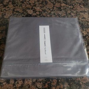 New! 1pc - OAKE "Twin Fitted Sheet" Fits upto 17" Deep Mattress - SOLID METAL